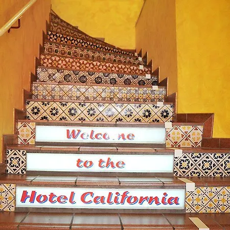 カリフォルニア ホテル