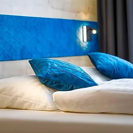 Hotel California 3*