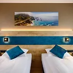 Szálloda California 3*