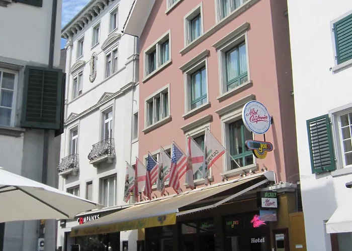 Готель California 3*